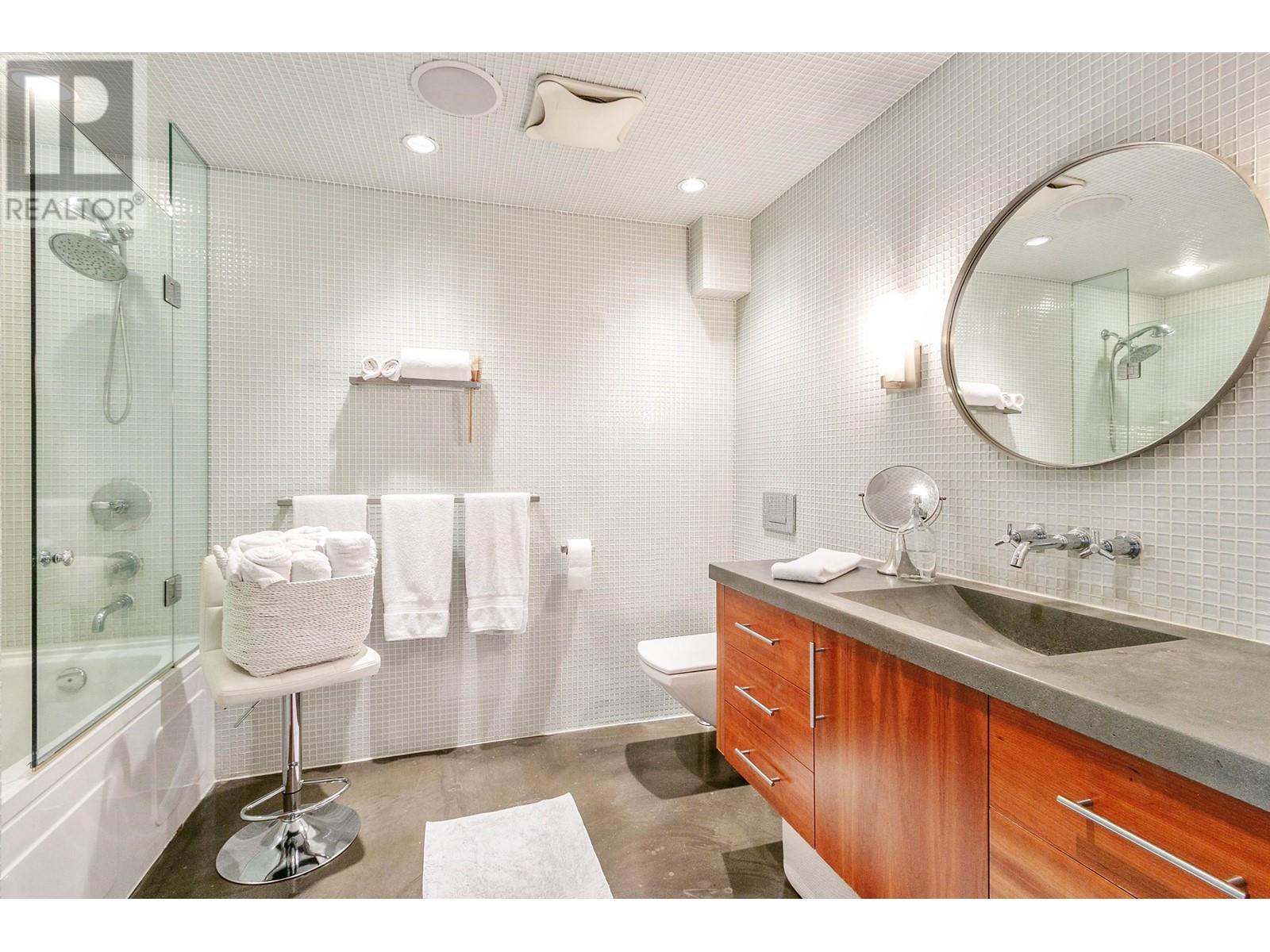 305 88 Lonsdale Avenue, North Vancouver, British Columbia  V7M 2E6 - Photo 13 - R2812089