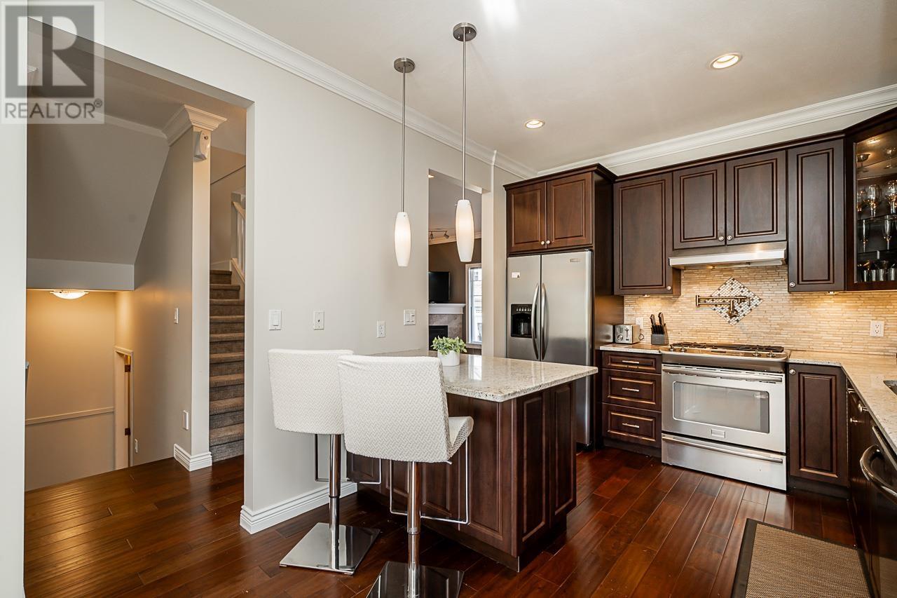 9 1765 Paddock Drive, Coquitlam, British Columbia  V3E 3J1 - Photo 3 - R2811870