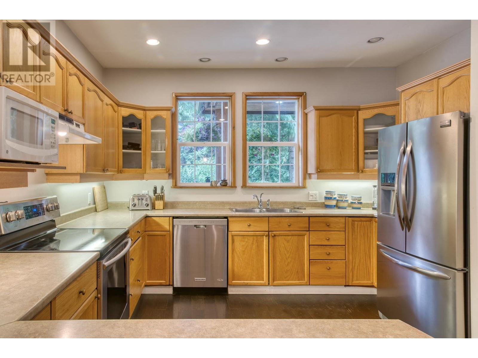6979 Sechelt Inlet Road, Sechelt, British Columbia  V7Z 0P1 - Photo 11 - R2812287