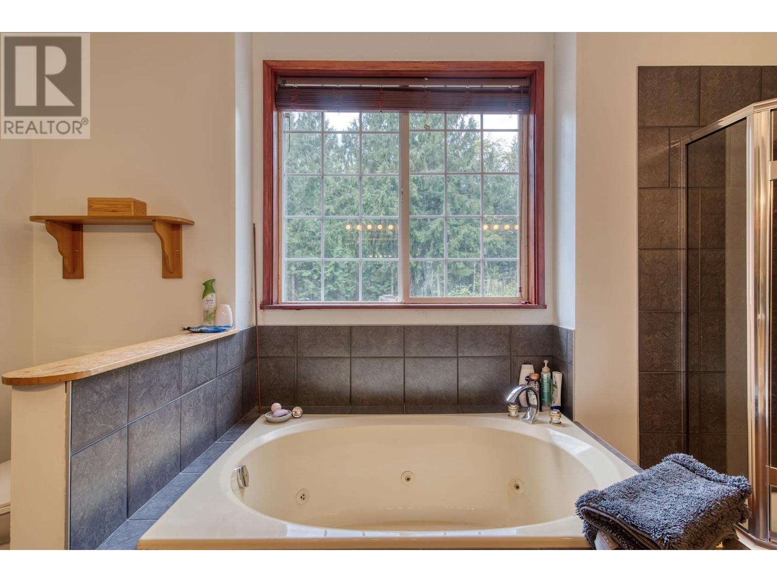 6979 Sechelt Inlet Road, Sechelt, British Columbia  V7Z 0P1 - Photo 20 - R2812287