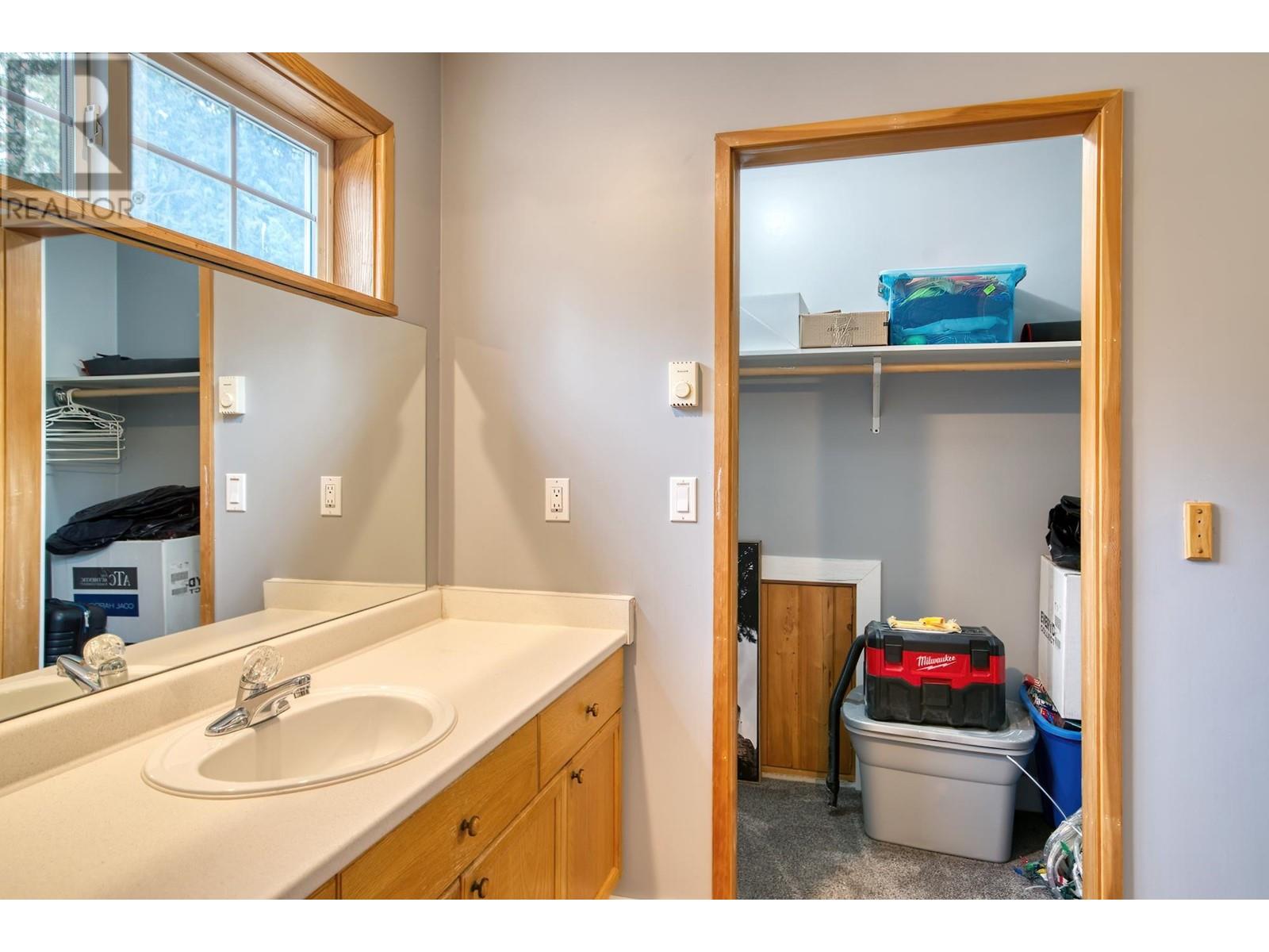 6979 Sechelt Inlet Road, Sechelt, British Columbia  V7Z 0P1 - Photo 31 - R2812287