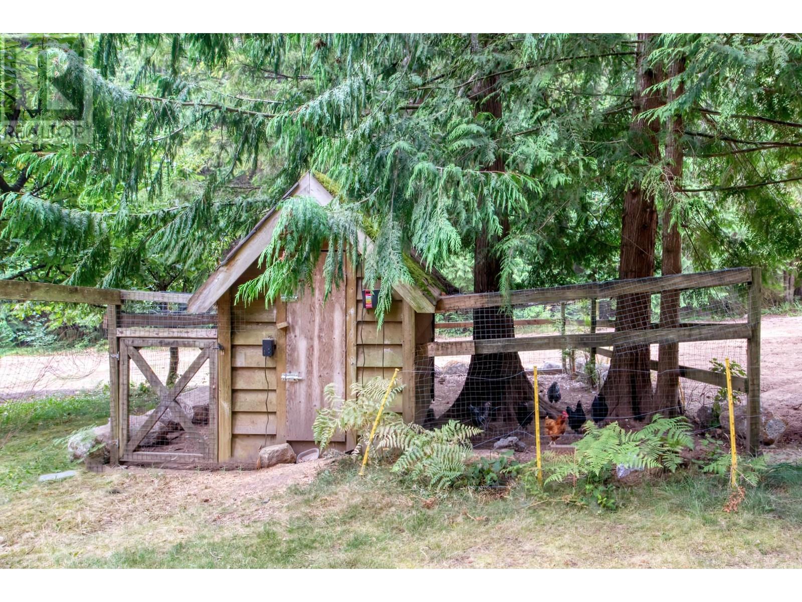 6979 Sechelt Inlet Road, Sechelt, British Columbia  V7Z 0P1 - Photo 40 - R2812287