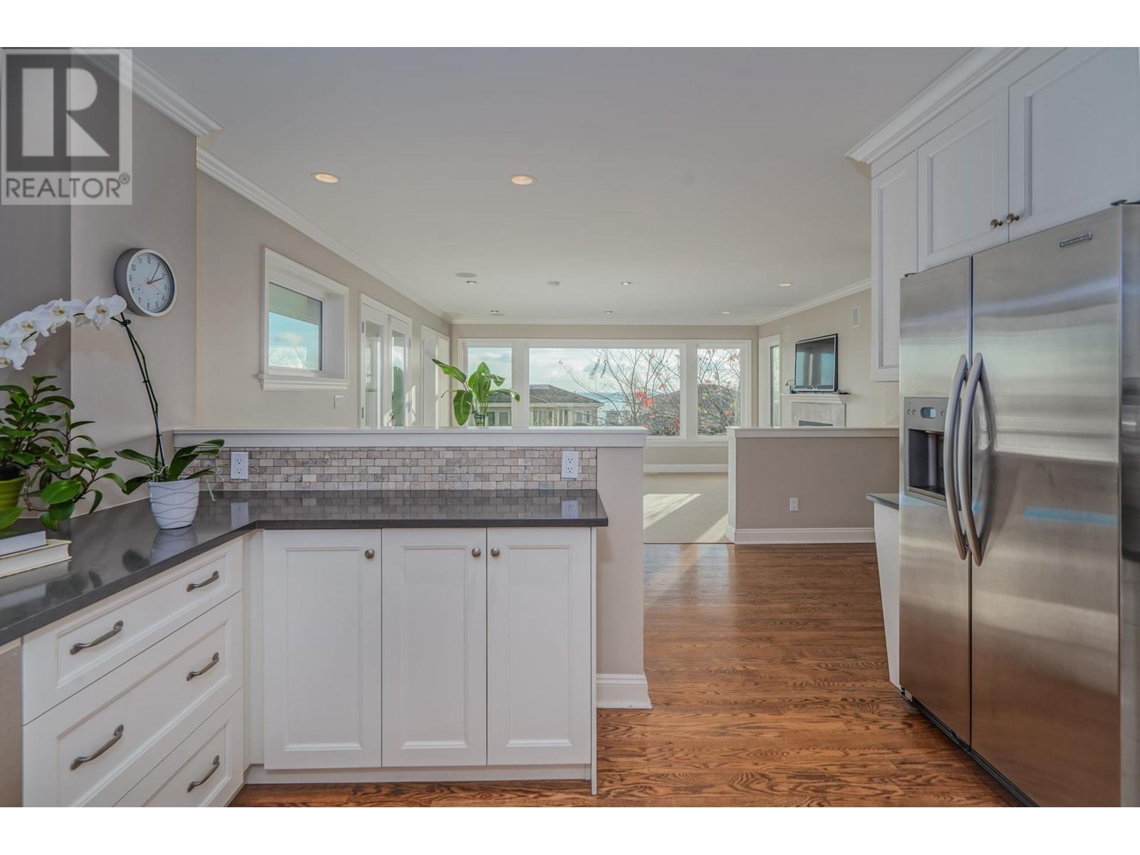 1460 Nelson Avenue, West Vancouver, British Columbia  V7T 2G8 - Photo 12 - R2812132