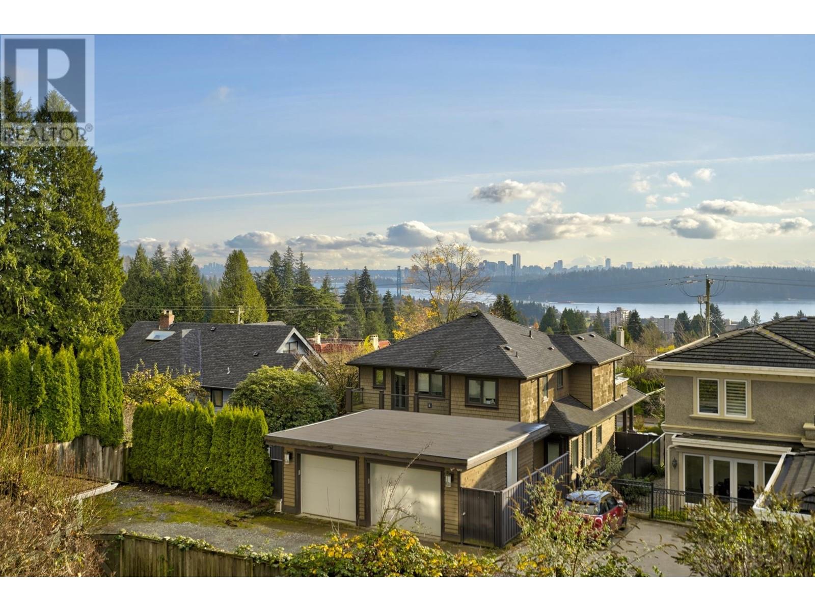1460 Nelson Avenue, West Vancouver, British Columbia  V7T 2G8 - Photo 37 - R2812132