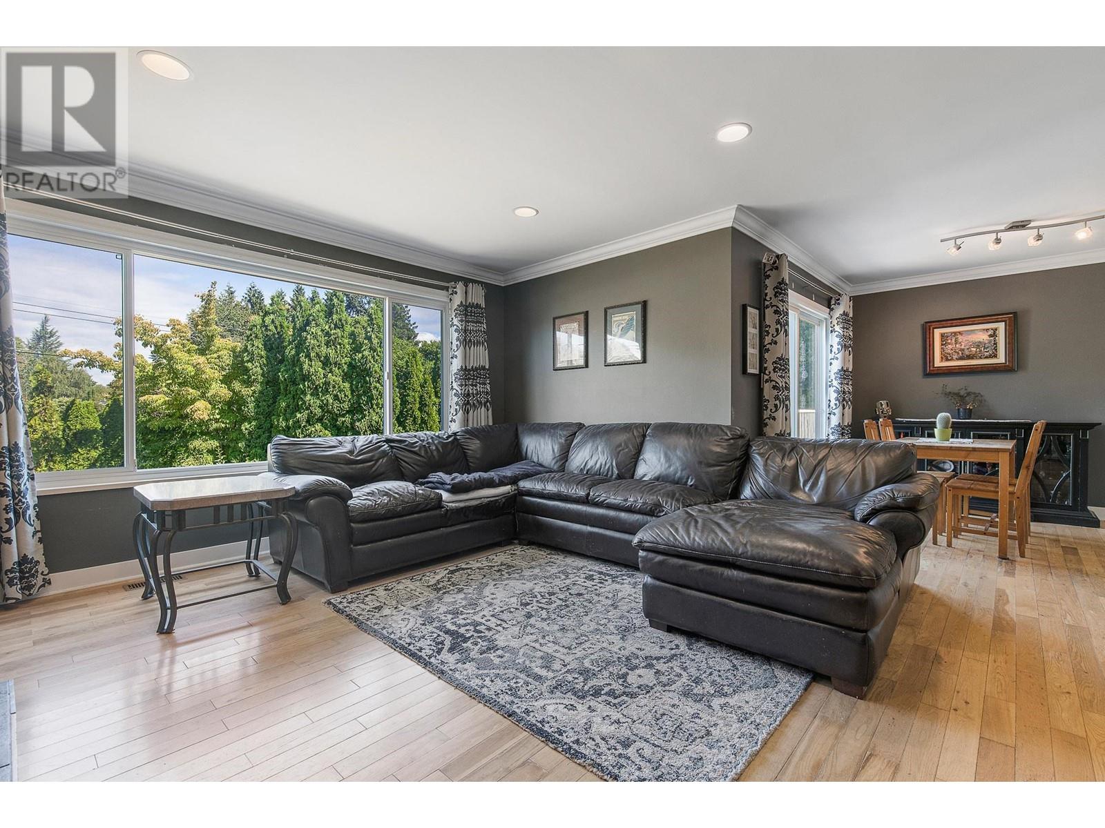 21764 Howison Avenue, Maple Ridge, British Columbia  V2X 2W6 - Photo 8 - R2807068