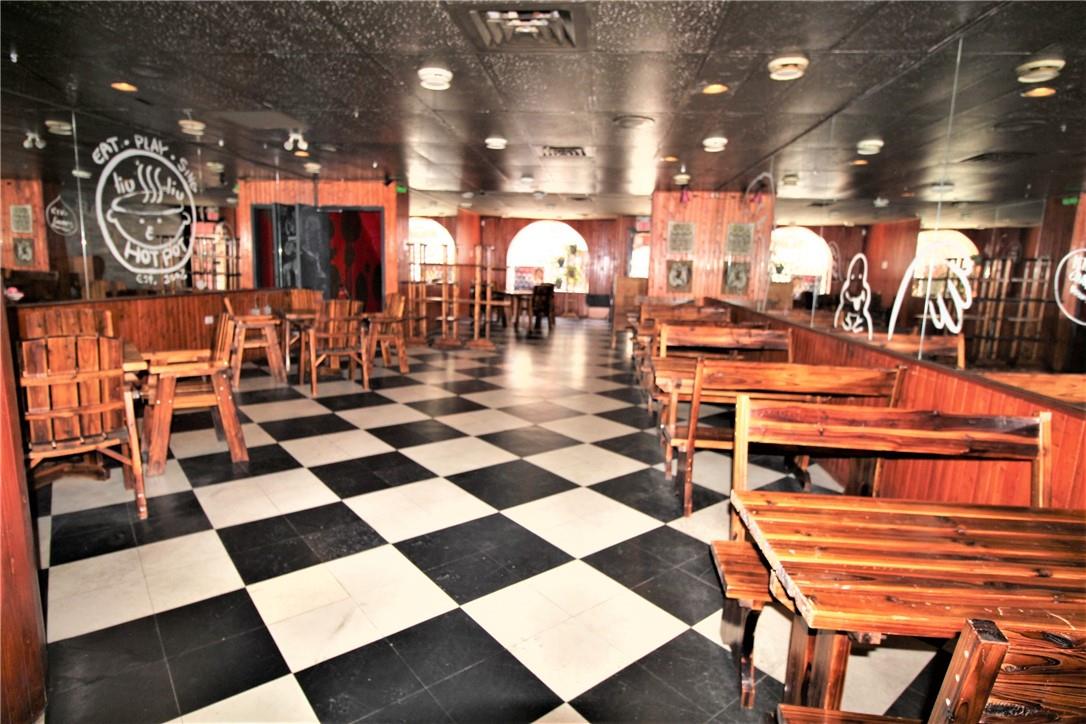 11 Walnut Street S, Hamilton, Ontario  L8N 2K8 - Photo 2 - H4173315