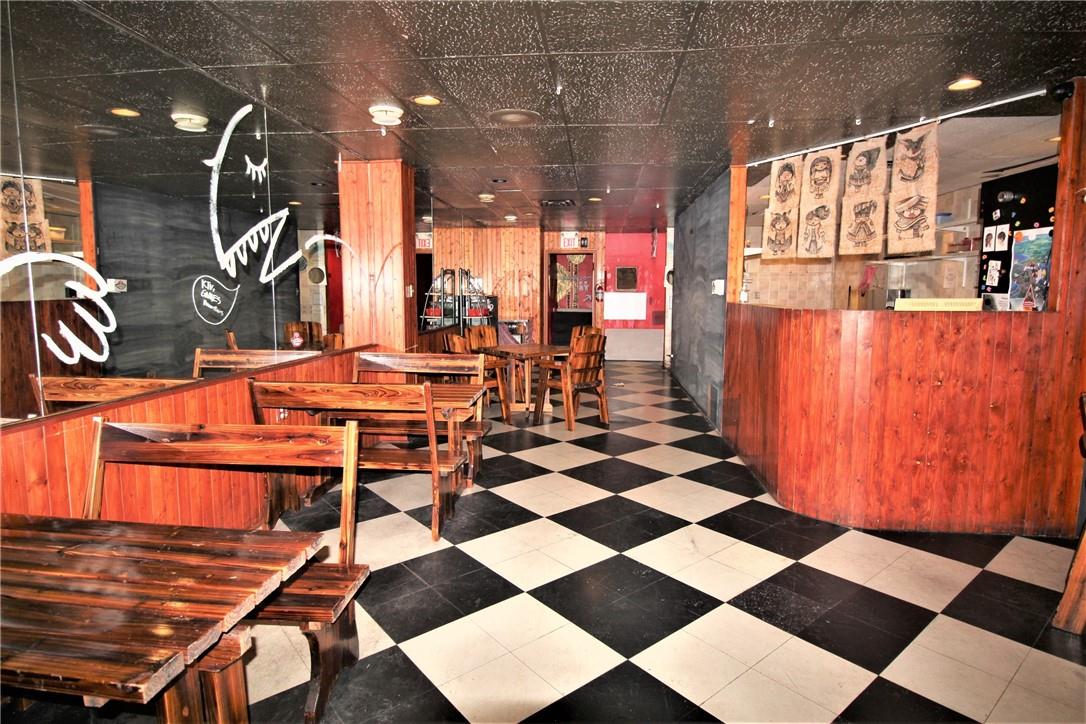 11 Walnut Street S, Hamilton, Ontario  L8N 2K8 - Photo 3 - H4173315