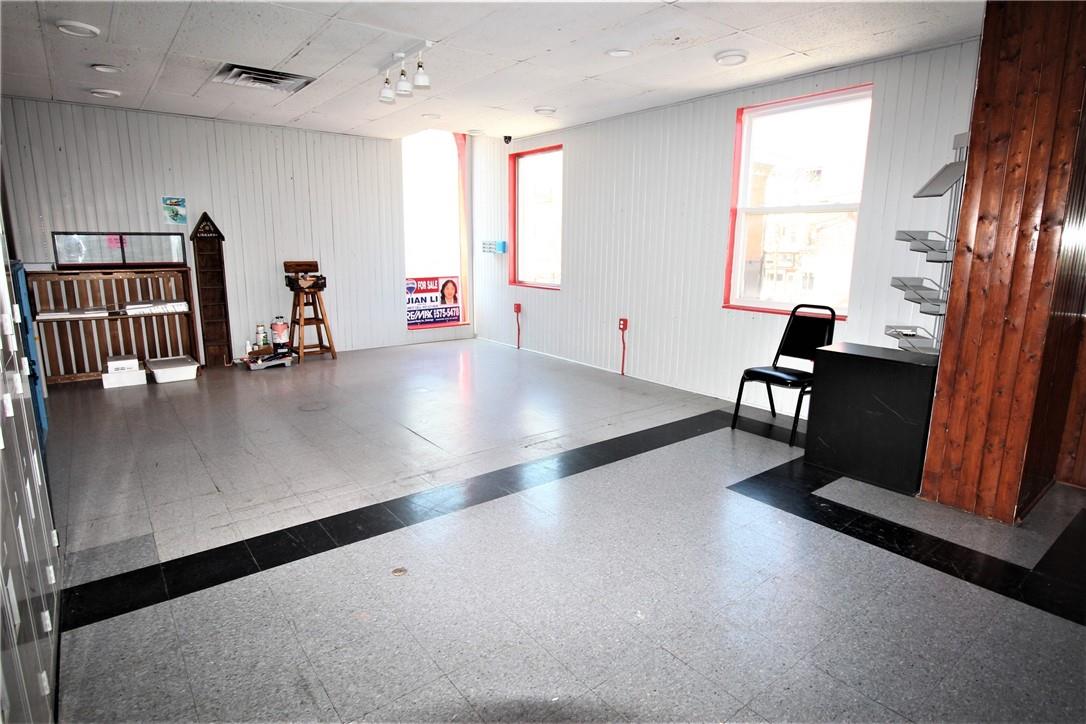 11 Walnut Street S, Hamilton, Ontario  L8N 2K8 - Photo 9 - H4173315