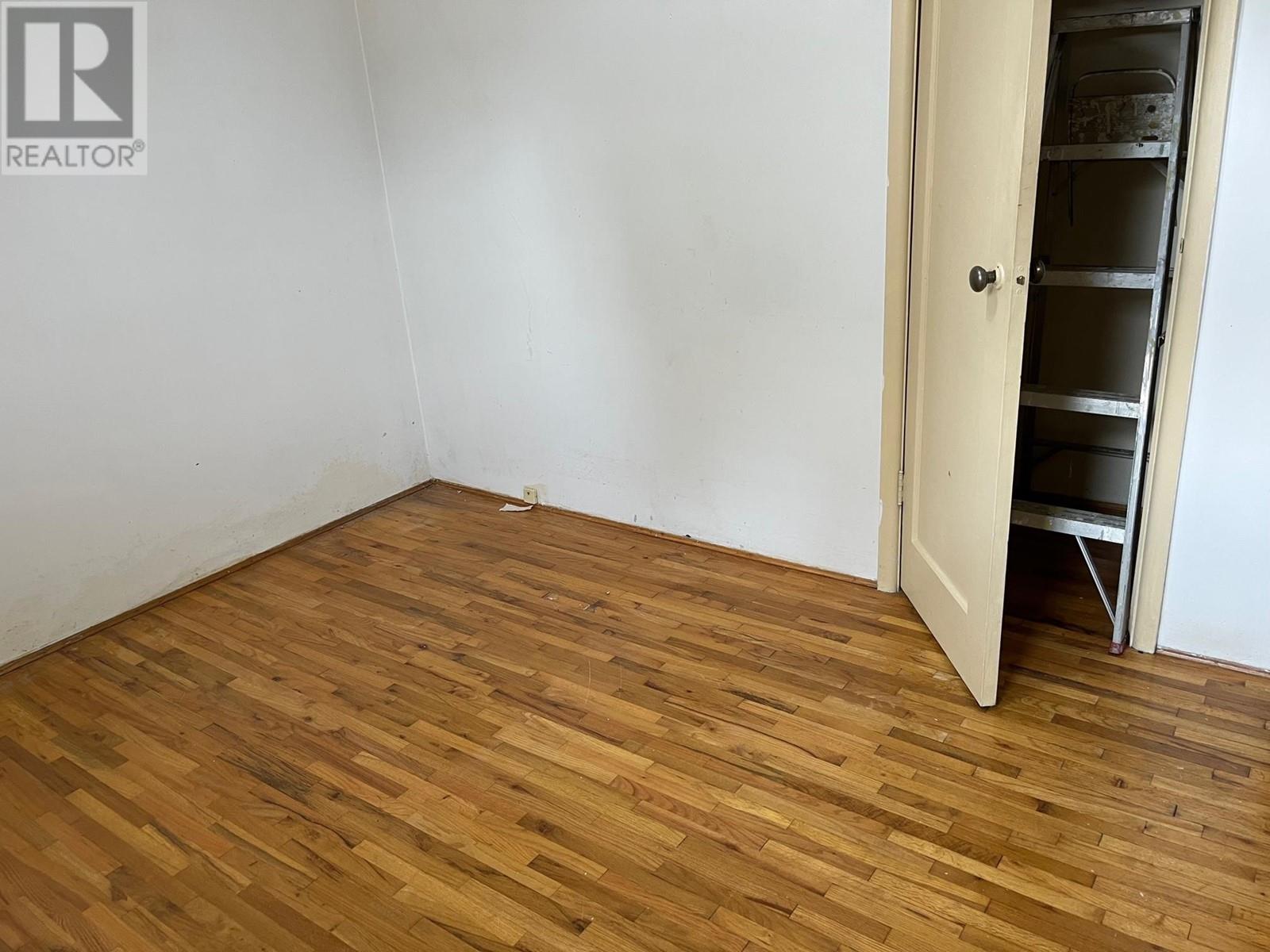 780 E 10th Street, North Vancouver, British Columbia  V7L 2G1 - Photo 6 - R2811525