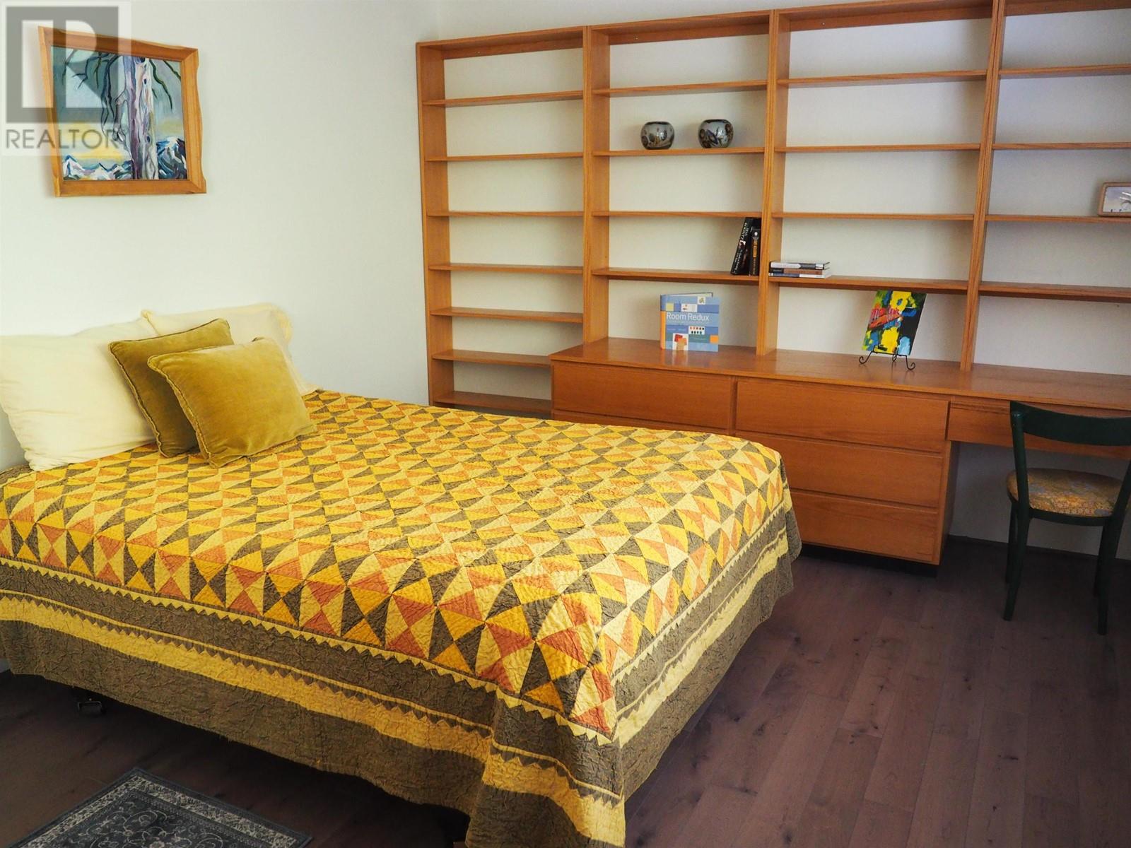 5449 Donley Drive, Halfmoon Bay, British Columbia  V7Z 1B9 - Photo 32 - R2812282