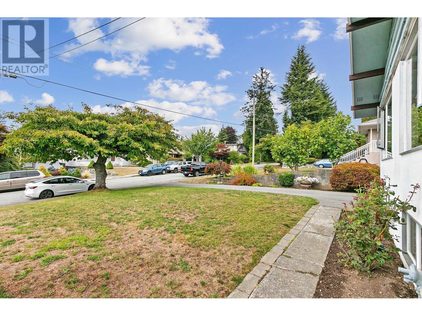 7298 Willingdon Avenue, Burnaby, British Columbia  V5J 3R7 - Photo 21 - R2812319