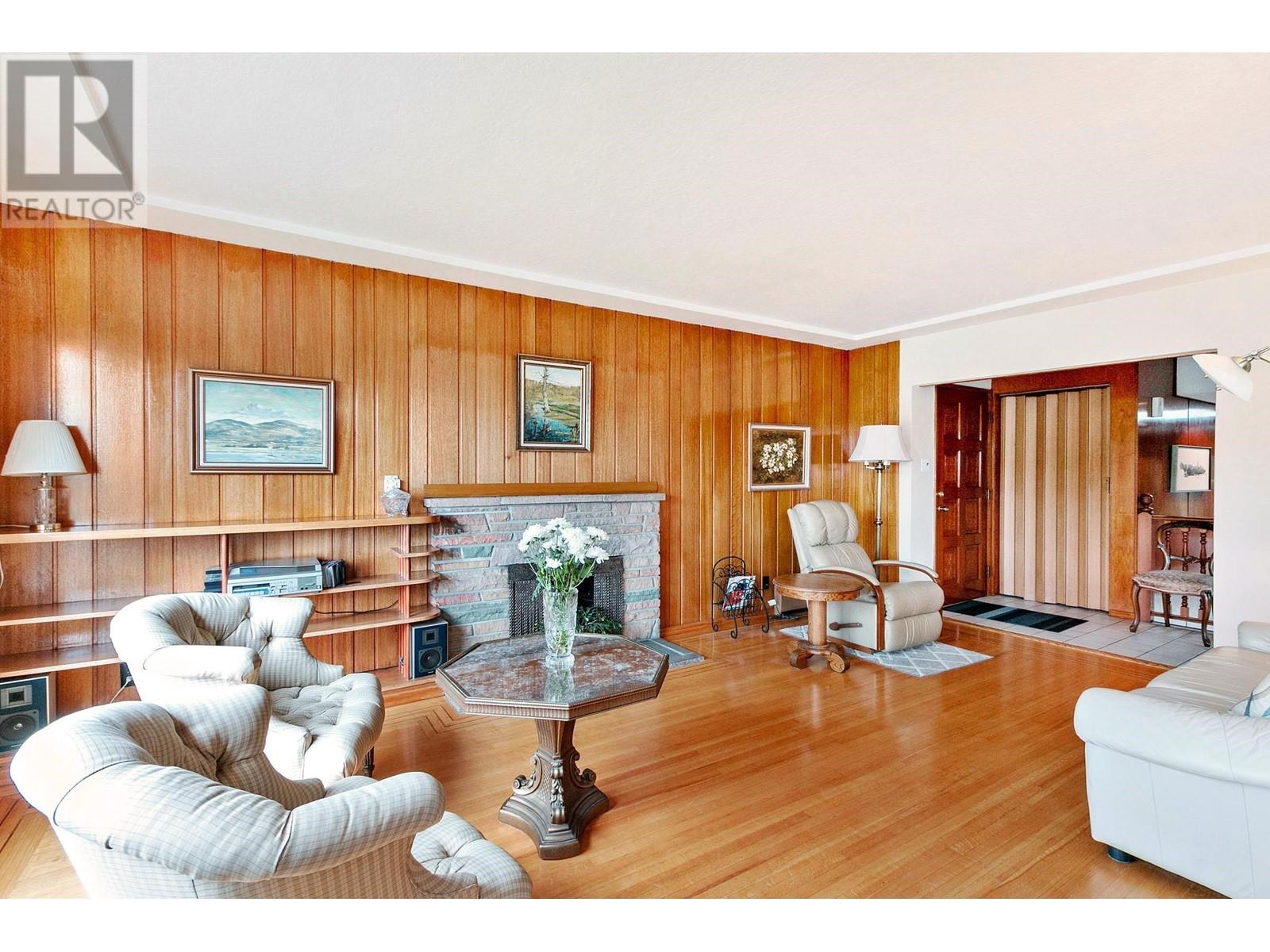 7298 Willingdon Avenue, Burnaby, British Columbia  V5J 3R7 - Photo 5 - R2812319