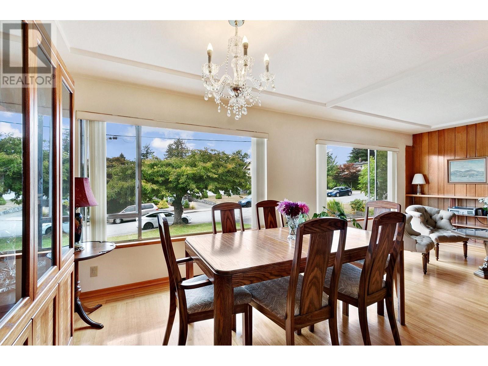 7298 Willingdon Avenue, Burnaby, British Columbia  V5J 3R7 - Photo 6 - R2812319