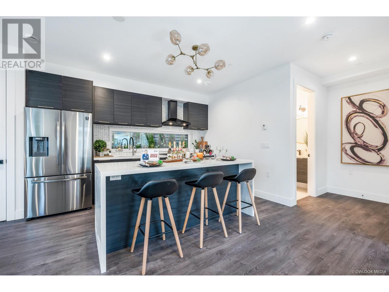 8032 Shaughnessy Street, Vancouver, British Columbia  V6P 3X8 - Photo 4 - R2744689