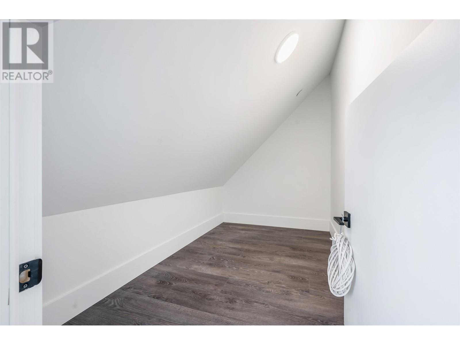 8034 Shaughnessy Street, Vancouver, British Columbia  V6P 3X8 - Photo 28 - R2754655