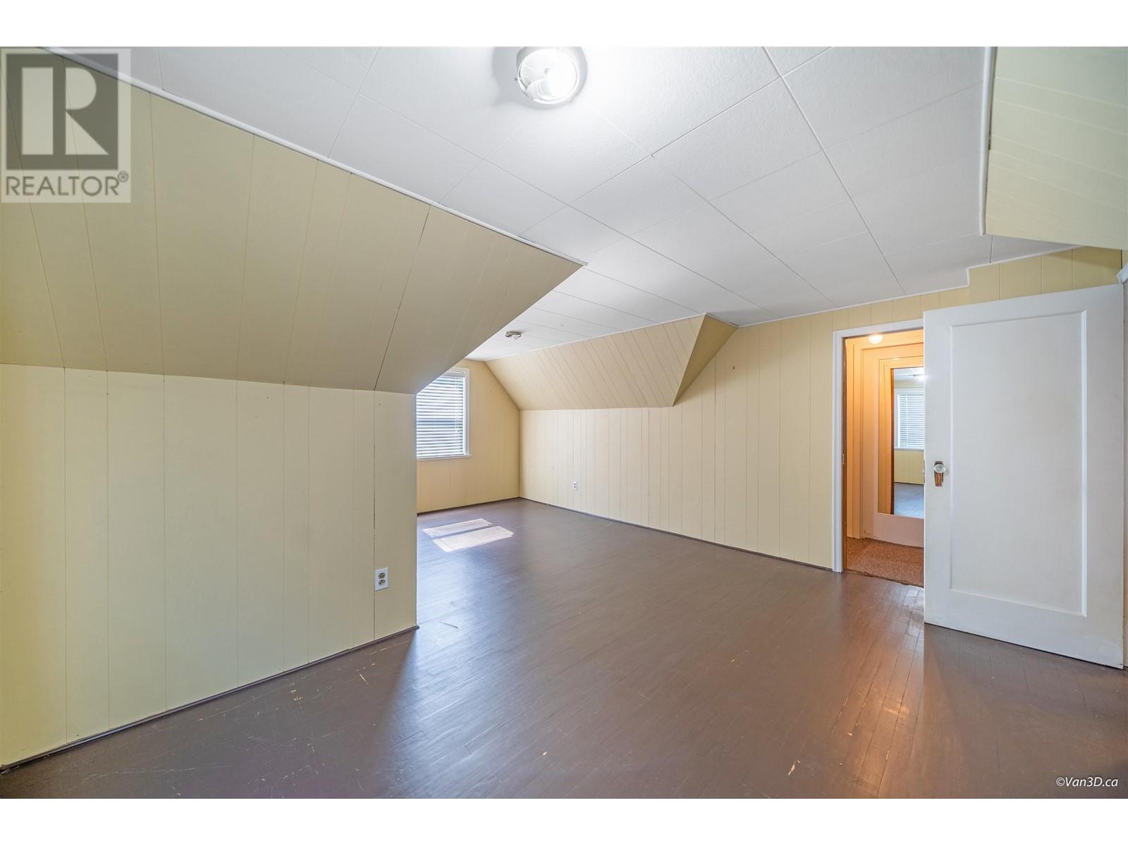 1823 Eighth Avenue, New Westminster, British Columbia  V3M 2S9 - Photo 8 - R2812321