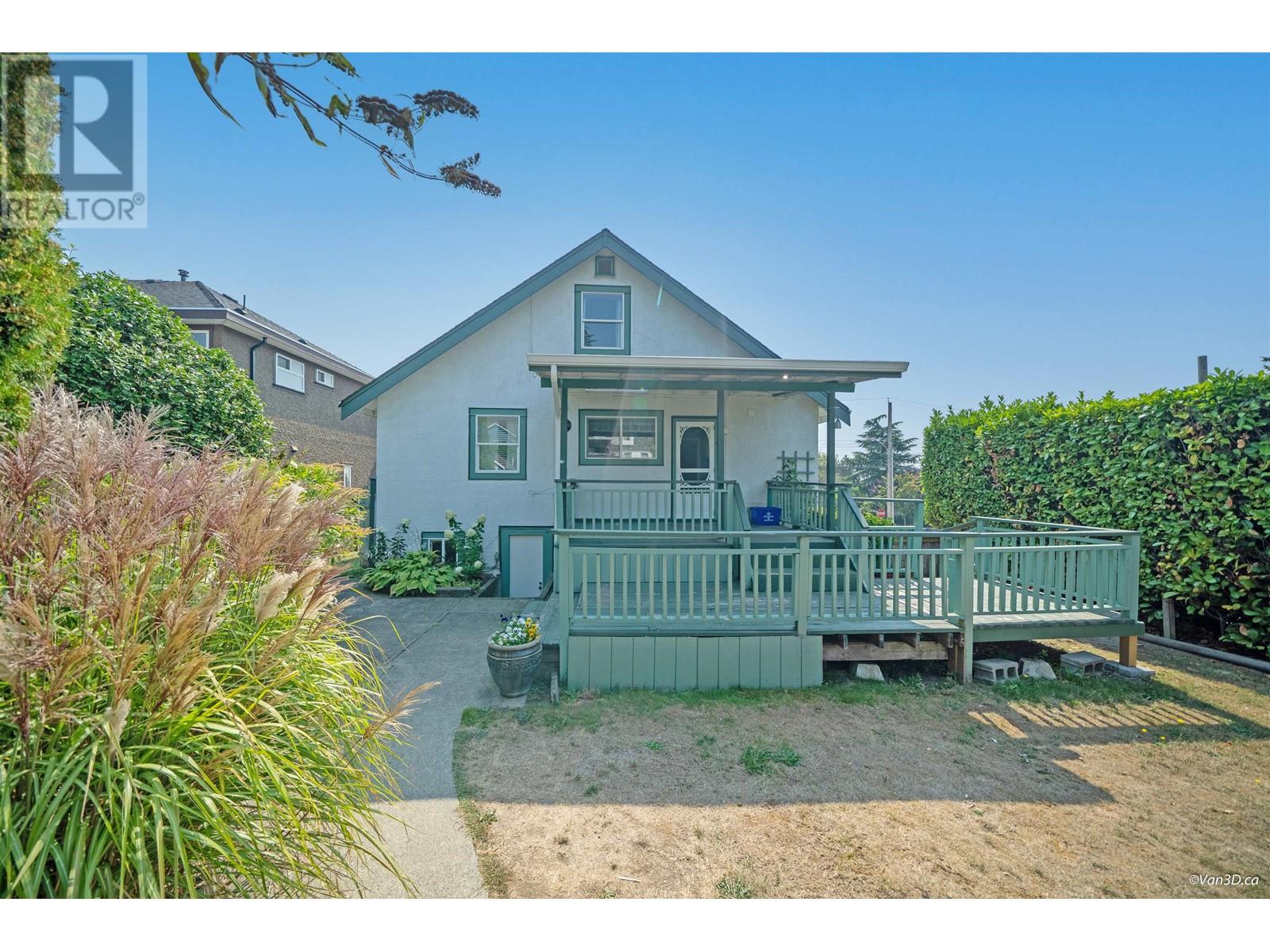 1823 Eighth Avenue, New Westminster, British Columbia  V3M 2S9 - Photo 14 - R2812321