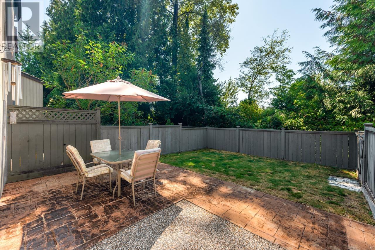 4716 Willowdale Place, Burnaby, British Columbia  V5G 4B4 - Photo 12 - R2812395