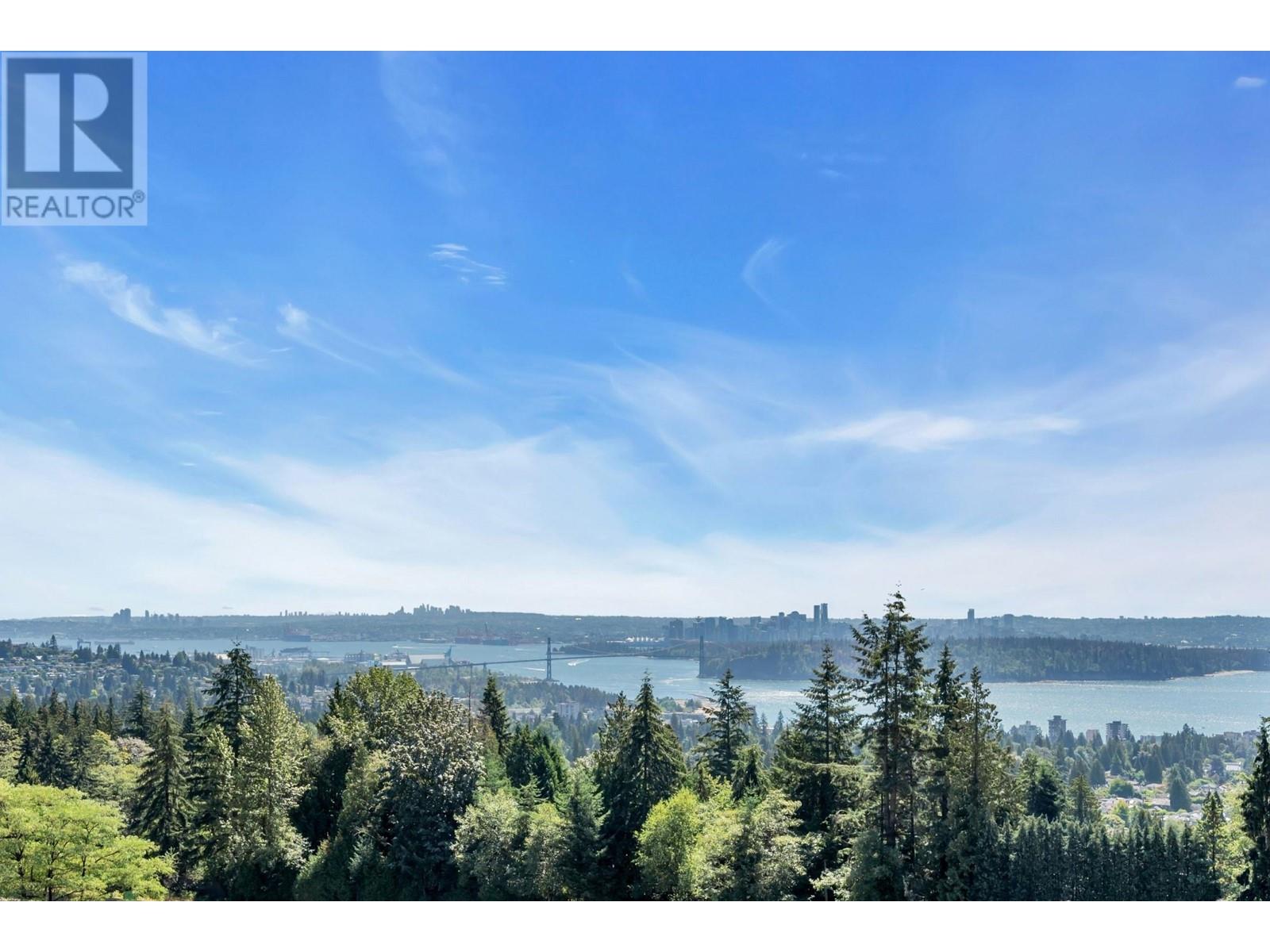 2101 UNION COURT, west vancouver, British Columbia