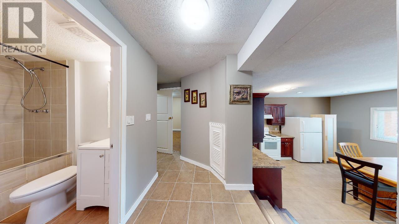 2562 Steeple Court, Coquitlam, British Columbia  V3E 1K5 - Photo 32 - R2812435
