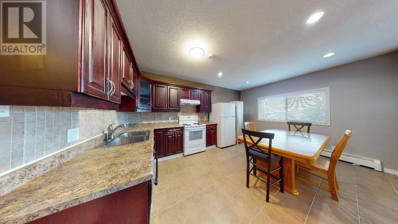 2562 Steeple Court, Coquitlam, British Columbia  V3E 1K5 - Photo 33 - R2812435