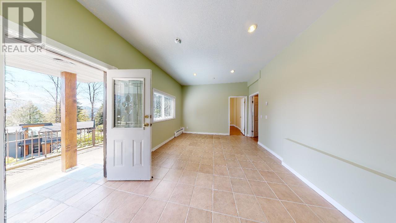 2562 Steeple Court, Coquitlam, British Columbia  V3E 1K5 - Photo 34 - R2812435