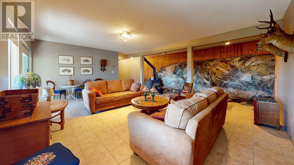 7301 Redrooffs Road, Sechelt, British Columbia  V7Z 0T3 - Photo 10 - R2811424