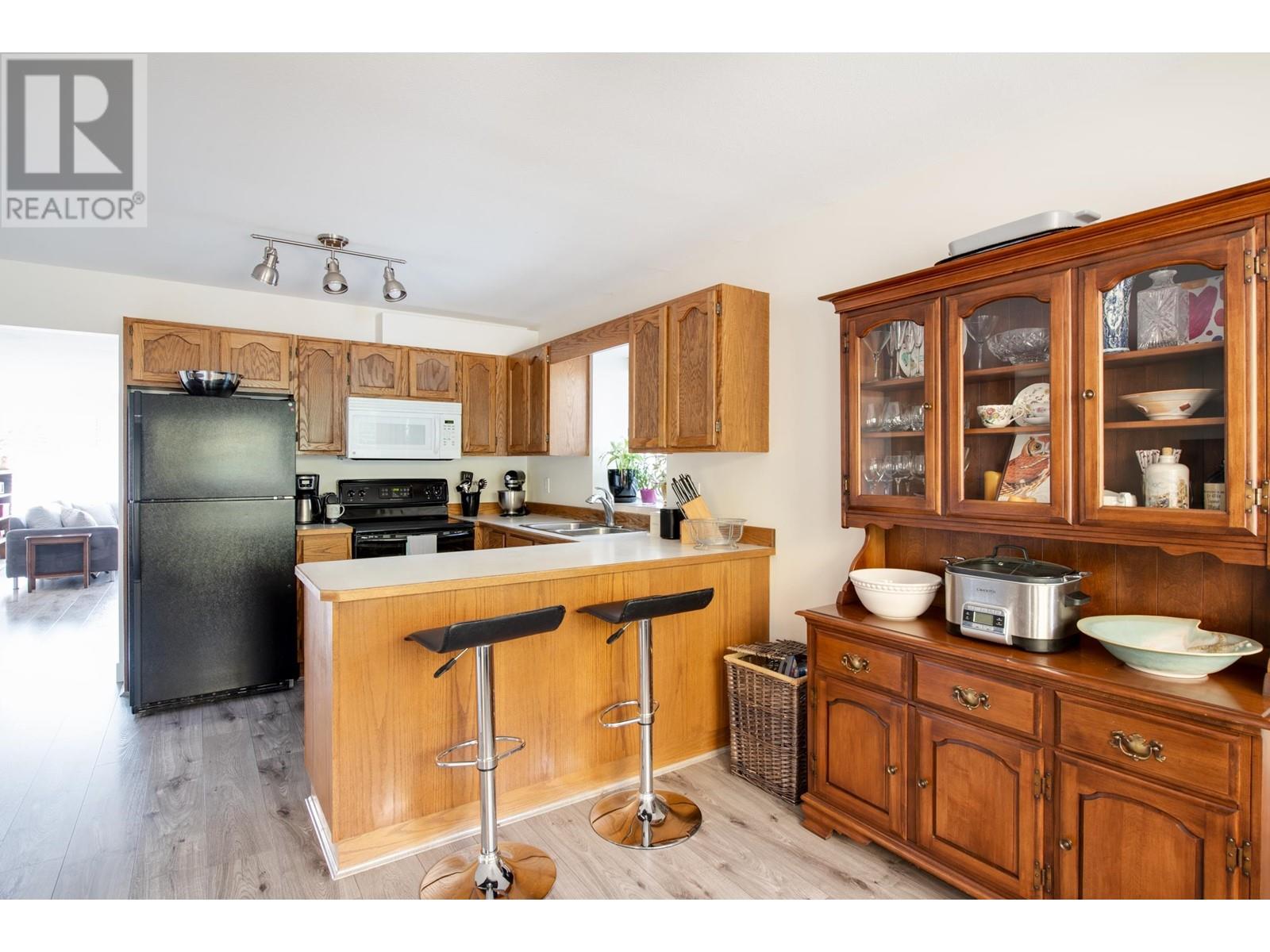 23484 Tamarack Lane, Maple Ridge, British Columbia  V3W 1A9 - Photo 3 - R2812351