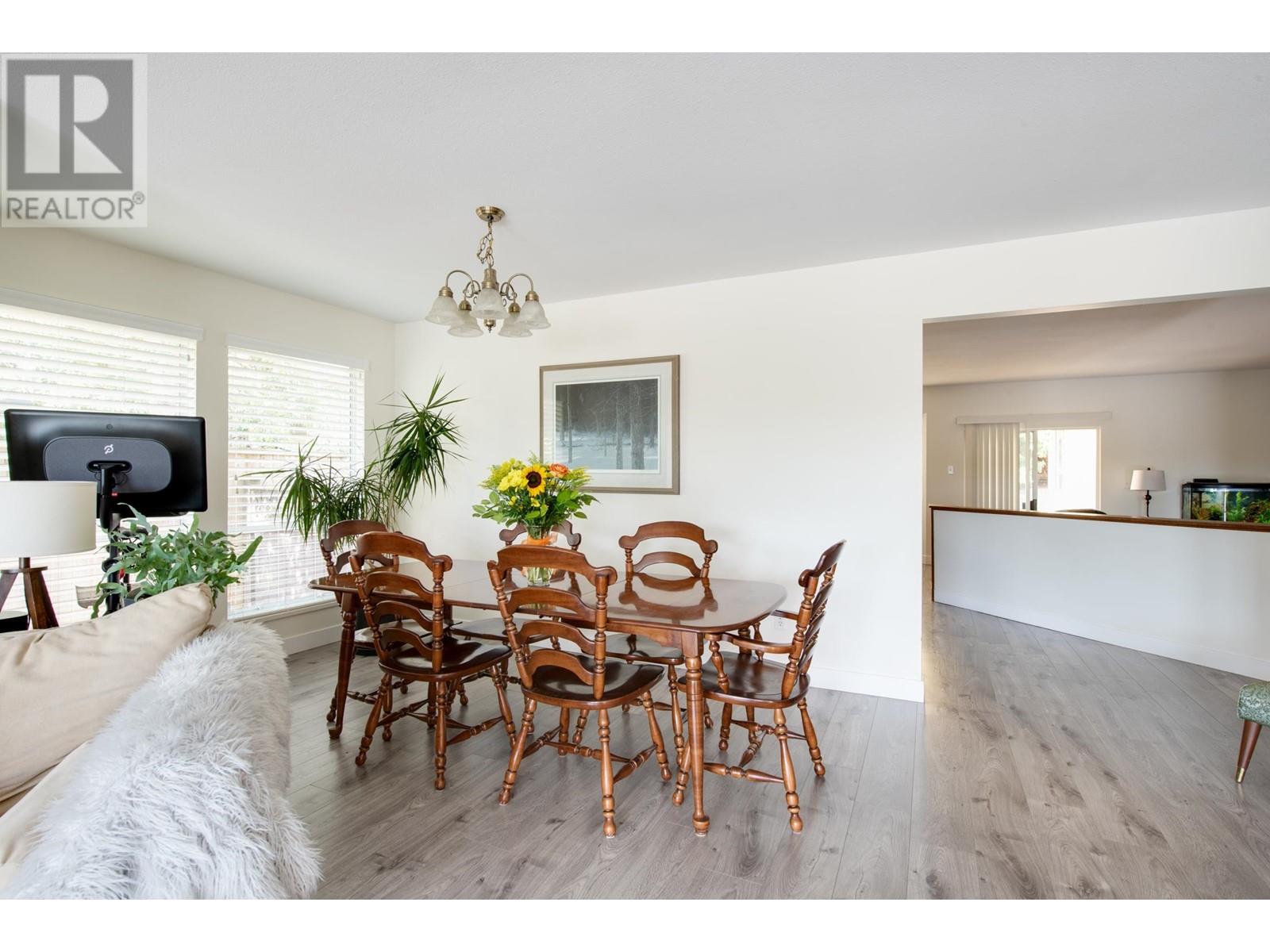 23484 Tamarack Lane, Maple Ridge, British Columbia  V3W 1A9 - Photo 11 - R2812351