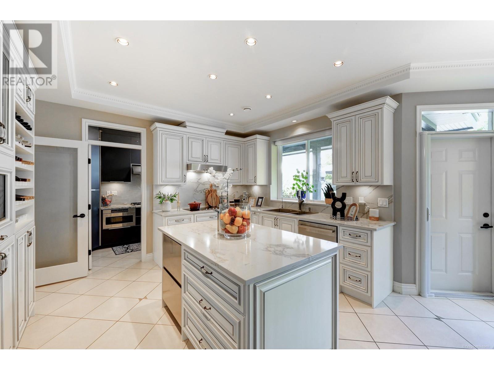 7371 Manning Court, Richmond, British Columbia  V7A 4J3 - Photo 18 - R2812381