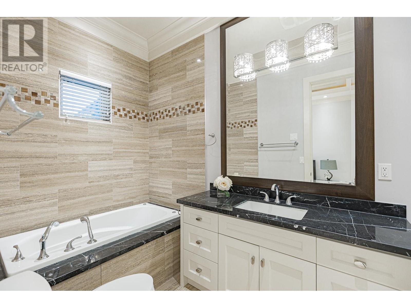 7879 Tweedsmuir Avenue, Richmond, British Columbia  V7A 1L3 - Photo 25 - R2811290