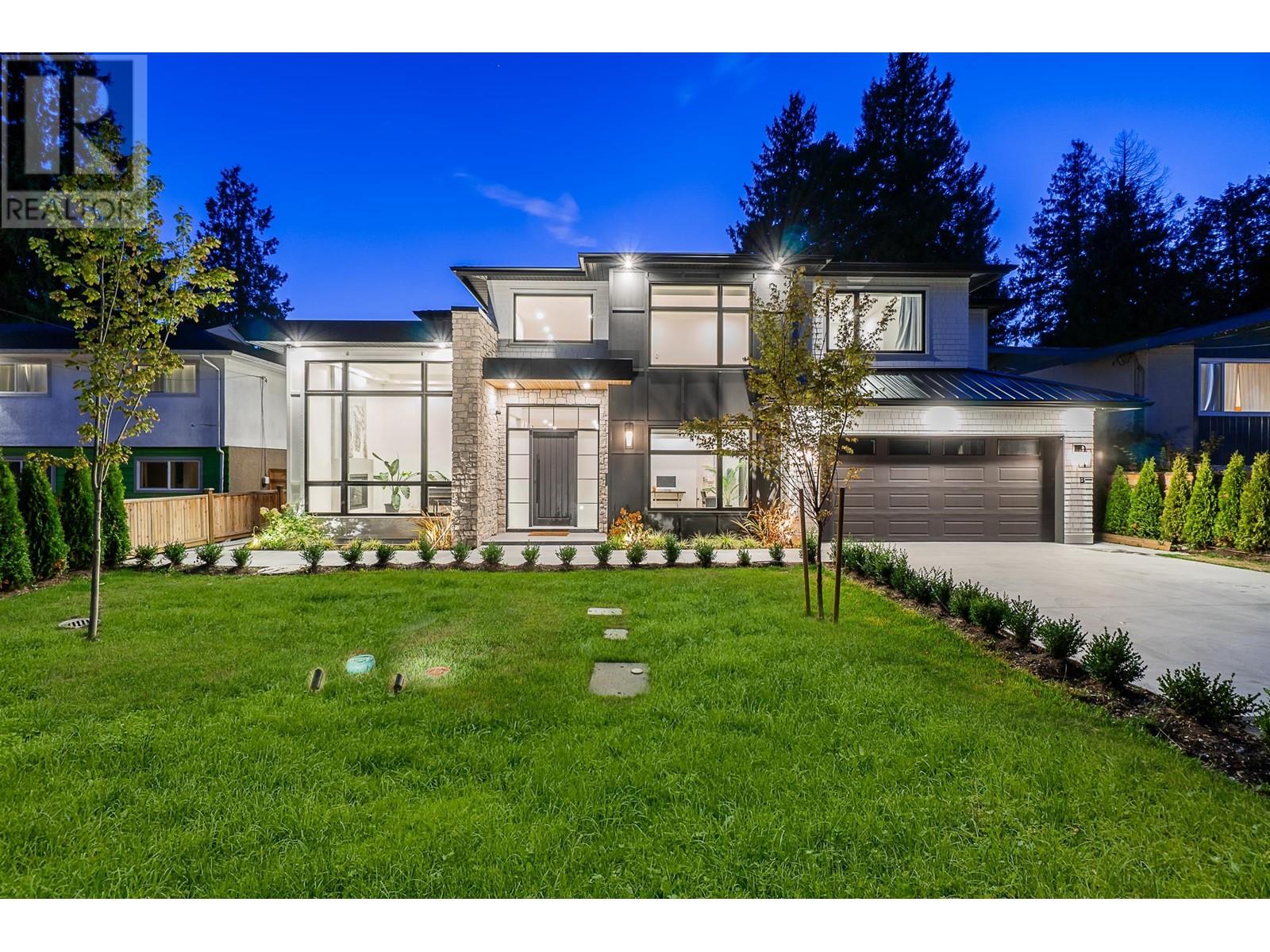 263 52A STREET, tsawwassen, British Columbia