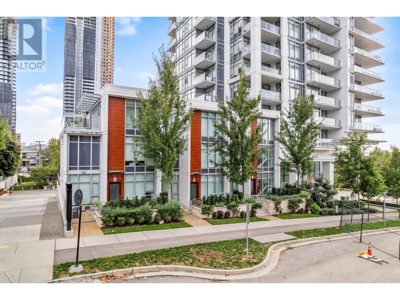 4118 Halifax Street, Burnaby, British Columbia  V5C 0L2 - Photo 2 - R2811973