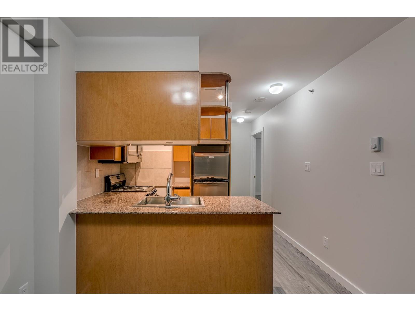 2308 1189 Howe Street, Vancouver, British Columbia  V6Z 2X4 - Photo 3 - R2812550