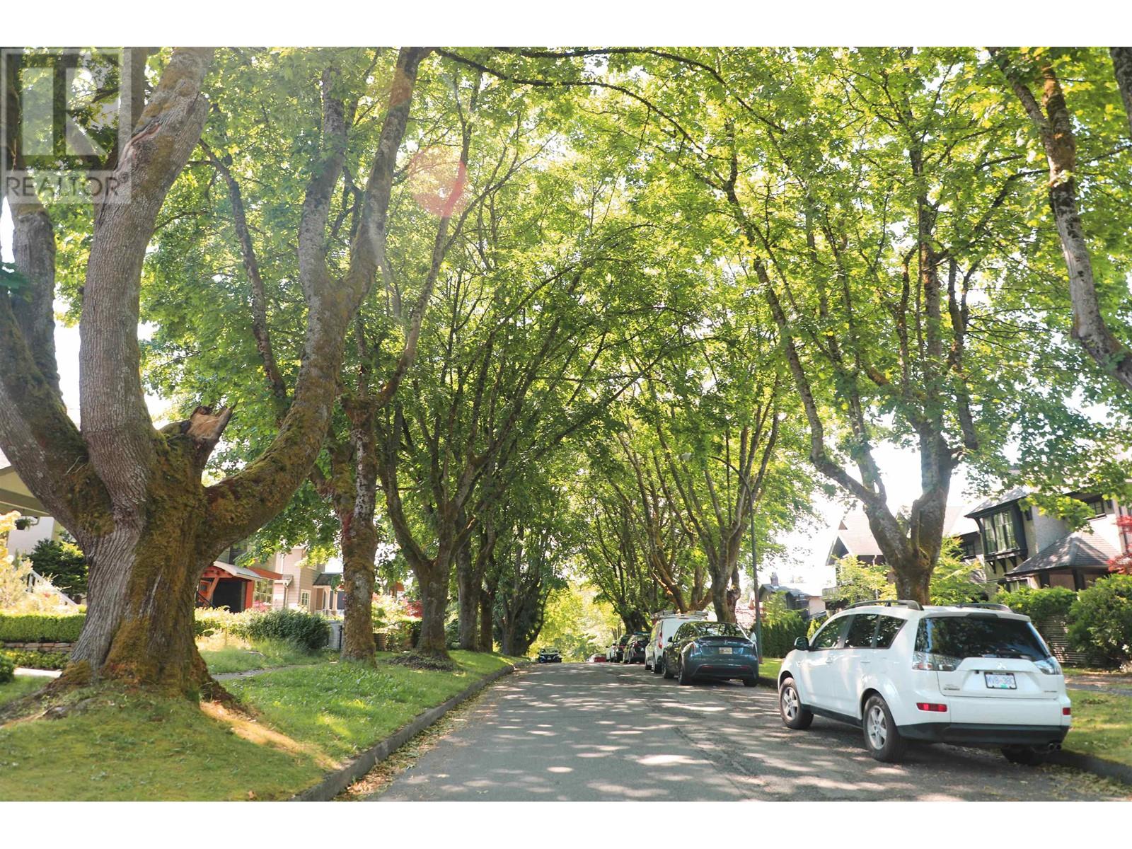 4010 W 19th Avenue, Vancouver, British Columbia  V6S 1E3 - Photo 2 - R2811873