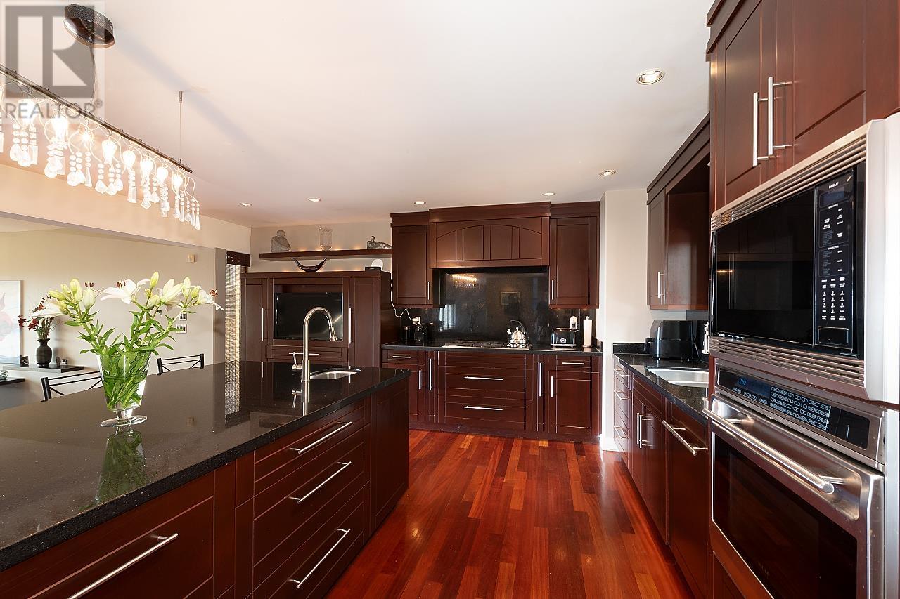 1258 Coleman Close, North Vancouver, British Columbia  V7K 3C2 - Photo 11 - R2812357