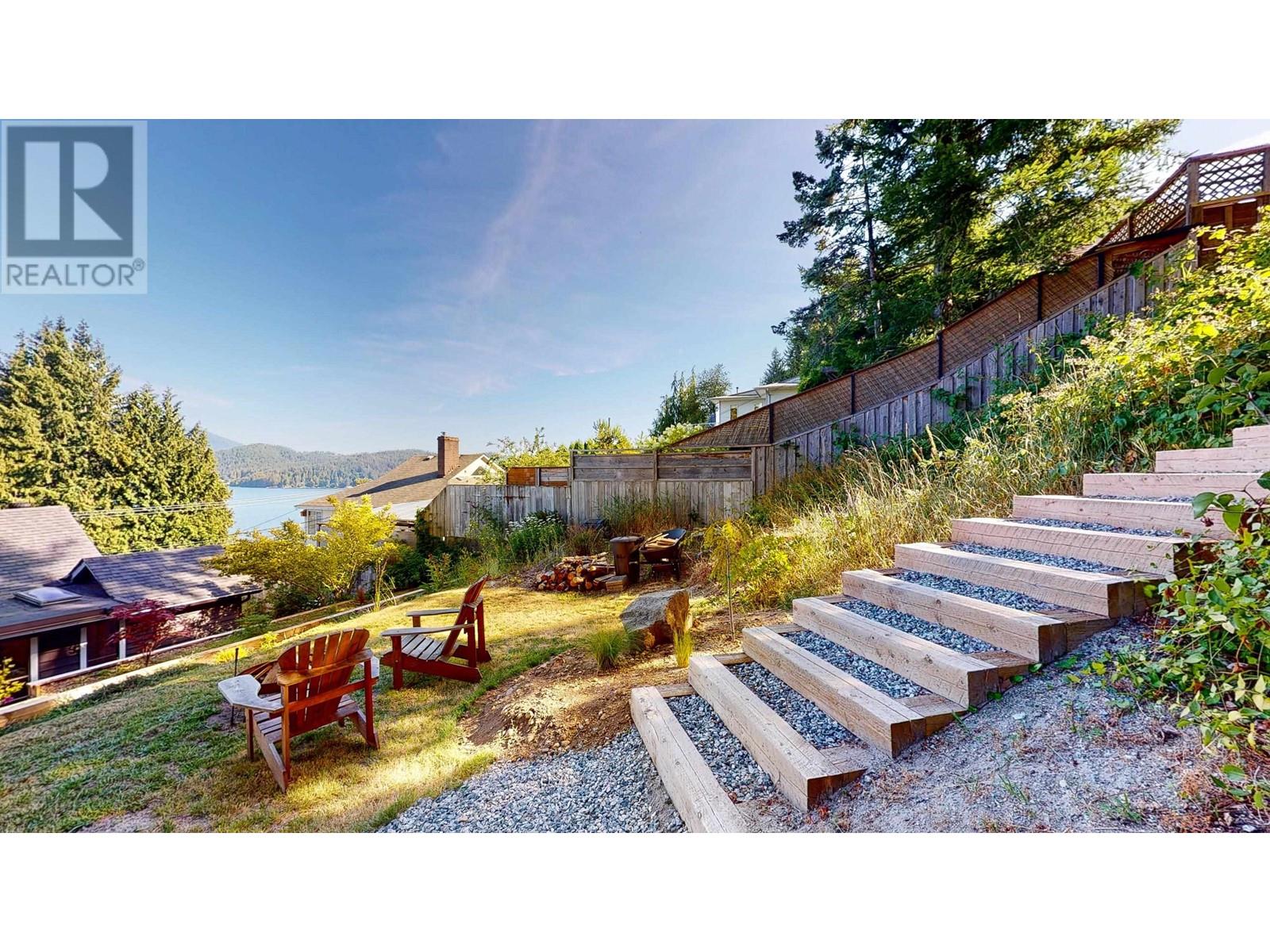 1231 Marine Drive, Gibsons, British Columbia  V0N 1V1 - Photo 16 - R2798435