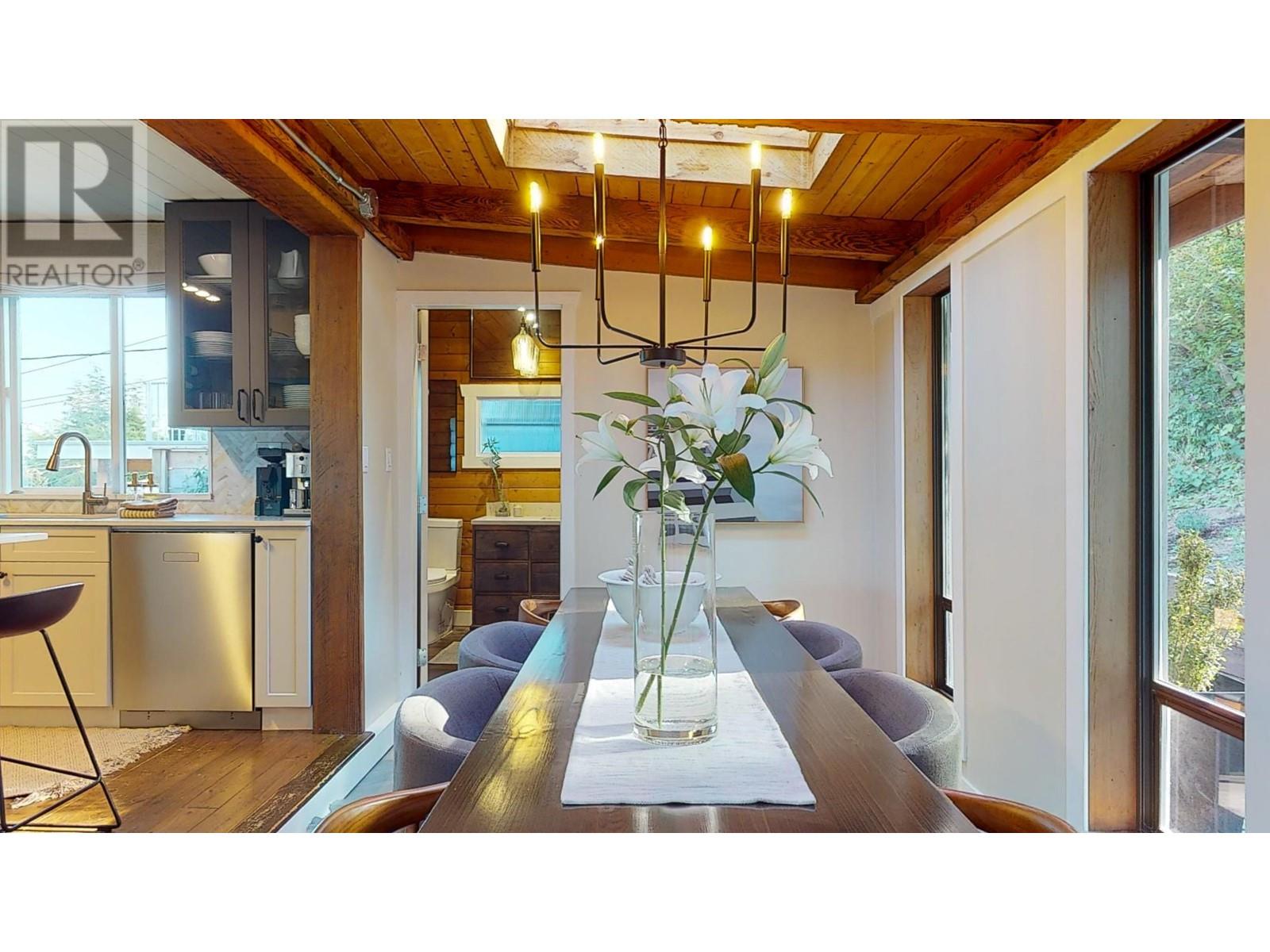 1231 Marine Drive, Gibsons, British Columbia  V0N 1V1 - Photo 6 - R2798435