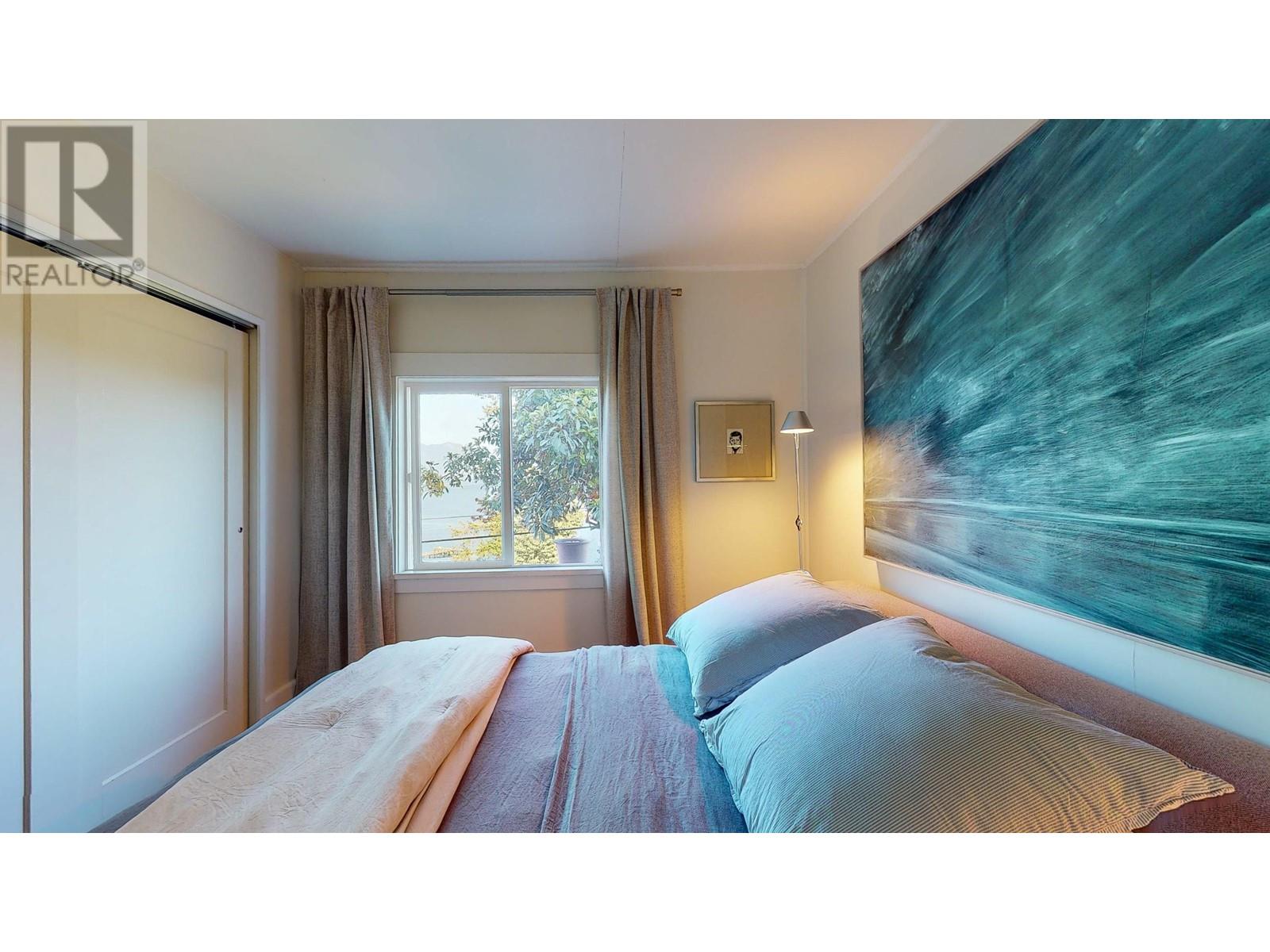 1231 Marine Drive, Gibsons, British Columbia  V0N 1V1 - Photo 13 - R2798435
