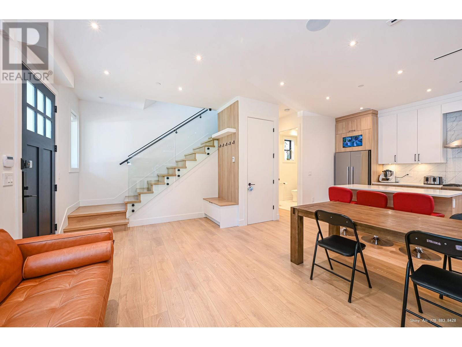 128 E 45th Avenue, Vancouver, British Columbia  V5W 1W9 - Photo 4 - R2812417