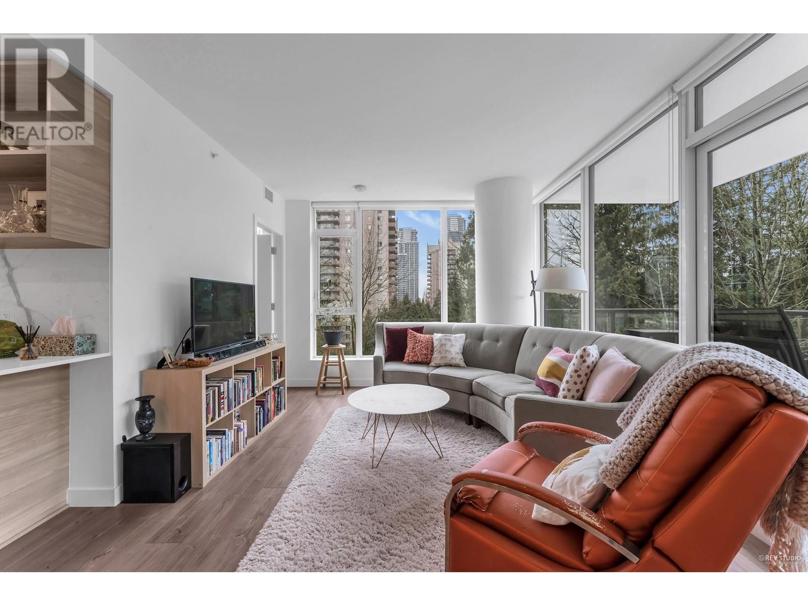 401 585 Austin Avenue, Coquitlam, British Columbia  V3K 0G6 - Photo 5 - R2811936