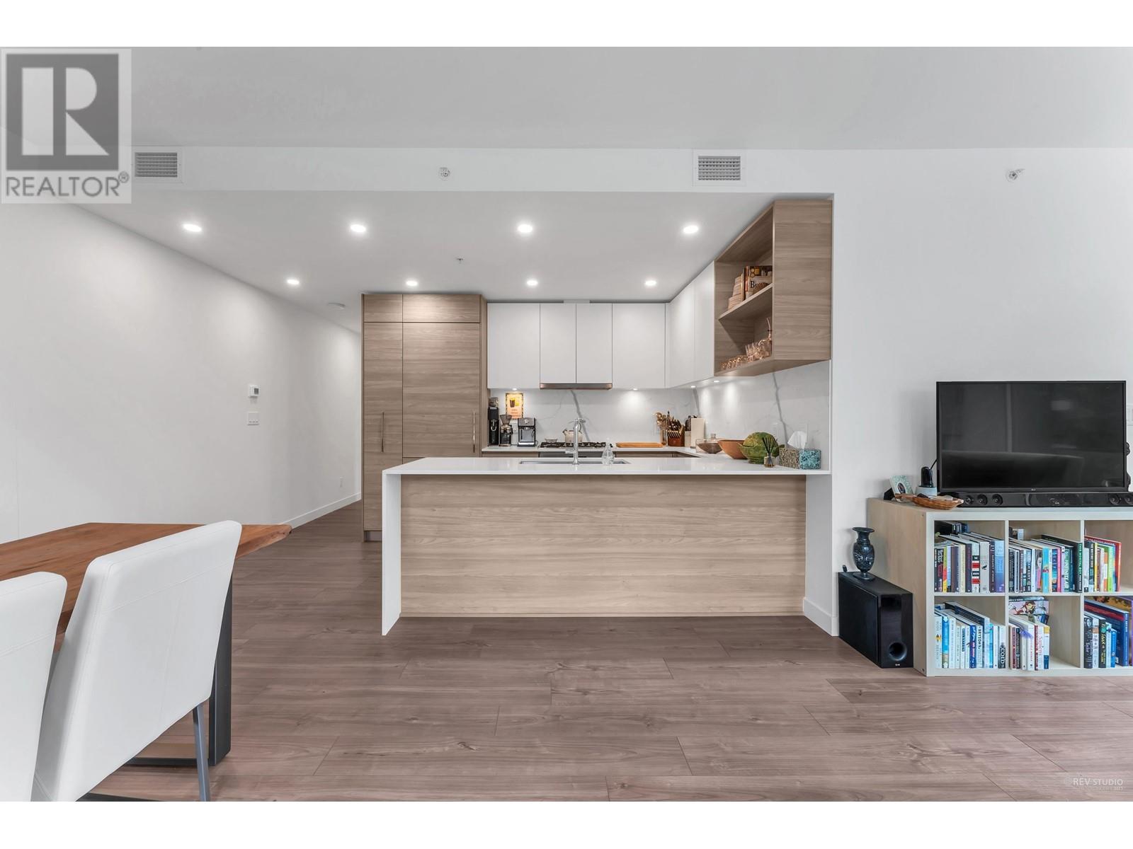 401 585 Austin Avenue, Coquitlam, British Columbia  V3K 0G6 - Photo 7 - R2811936
