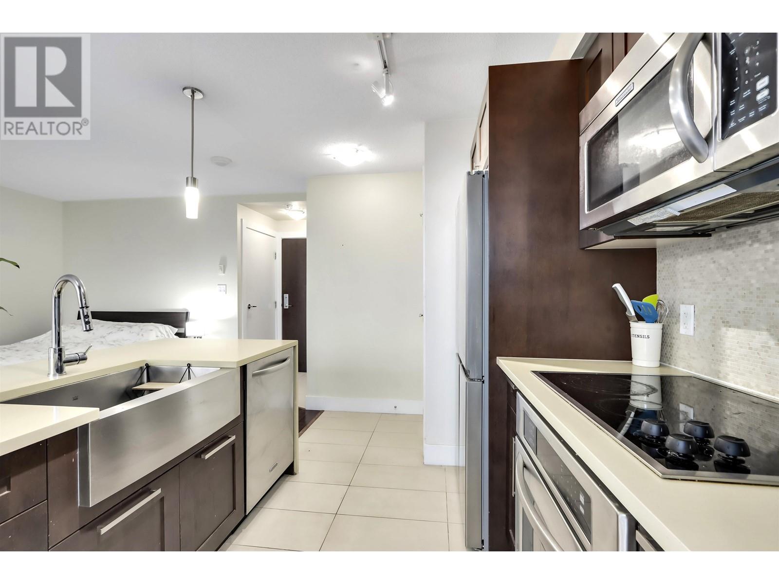 1904 888 Homer Street, Vancouver, British Columbia  V6B 0H7 - Photo 2 - R2812610