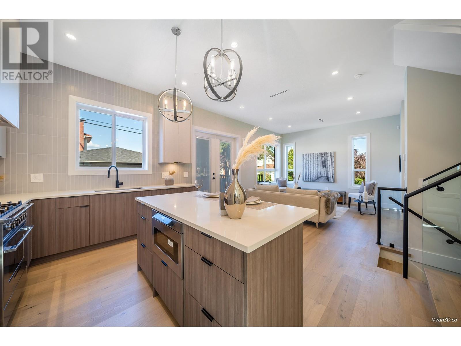 7285 Berkeley Street, Vancouver, British Columbia  V5S 2J7 - Photo 10 - R2812283