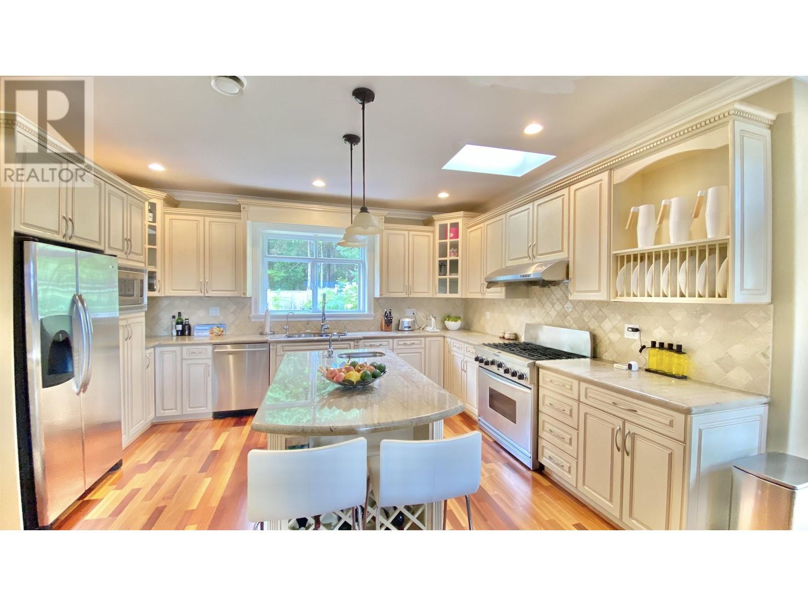 4096 Skyline Drive, North Vancouver, British Columbia  V7R 3G7 - Photo 14 - R2812056