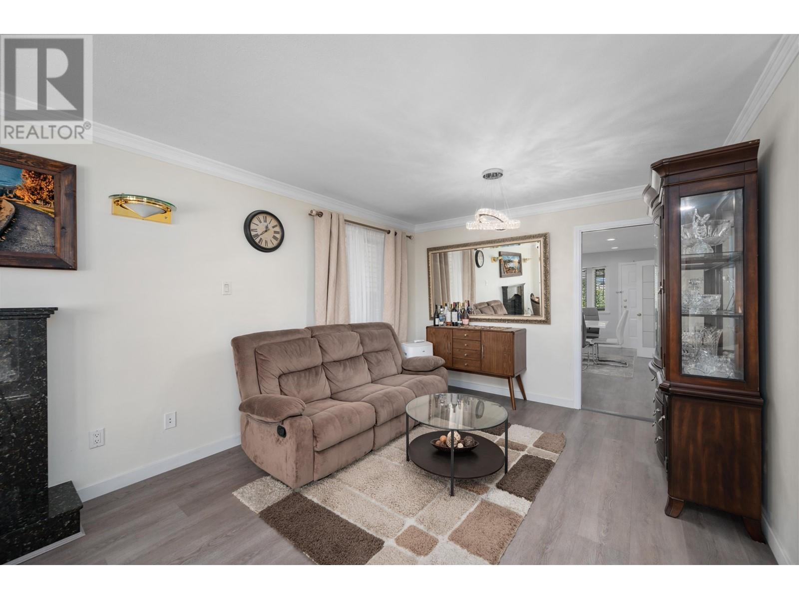 5785 Hardwick Street, Burnaby, British Columbia  V5G 1R3 - Photo 4 - R2812460