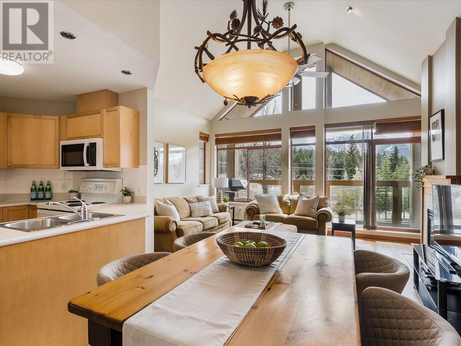307 8080 Nicklaus North Boulevard, Whistler, British Columbia  V8E 1J7 - Photo 12 - R2812784