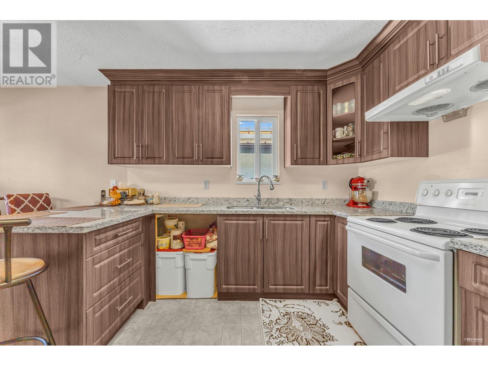 5463 Joyce Street, Vancouver, British Columbia  V5R 4H3 - Photo 15 - R2812727