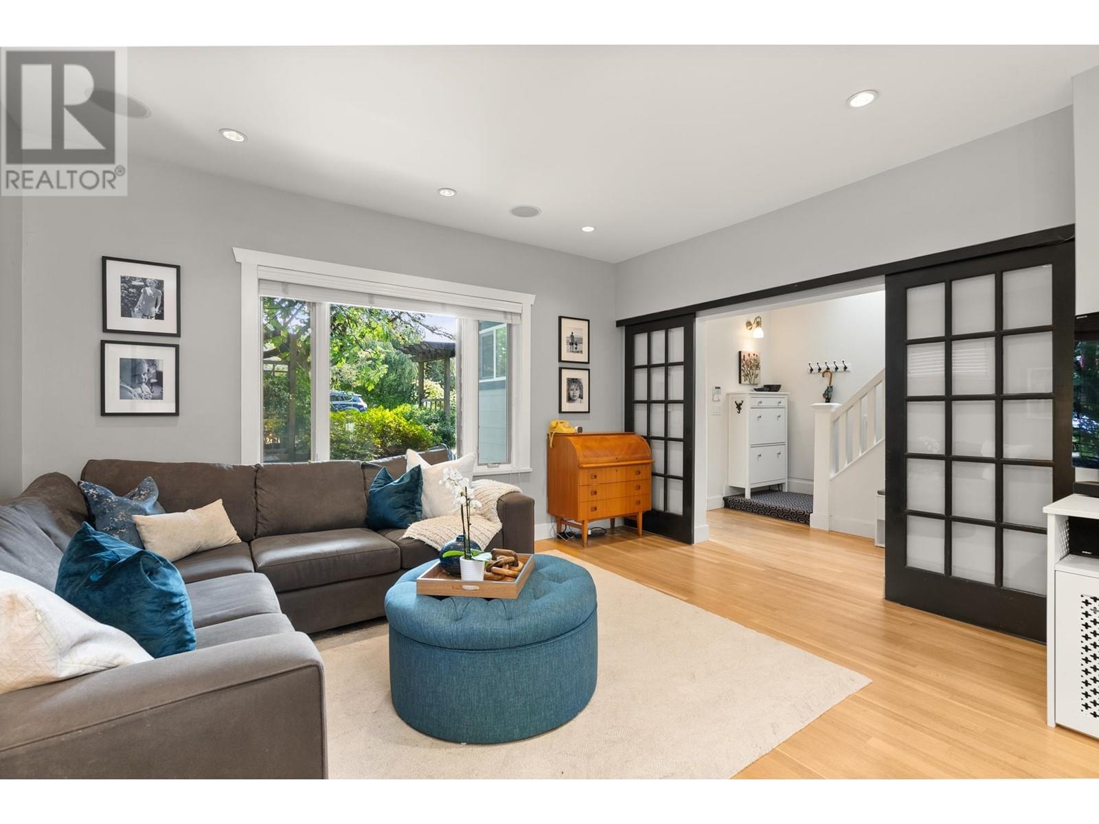 827 W 24th Avenue, Vancouver, British Columbia  V5Z 2C2 - Photo 3 - R2812743