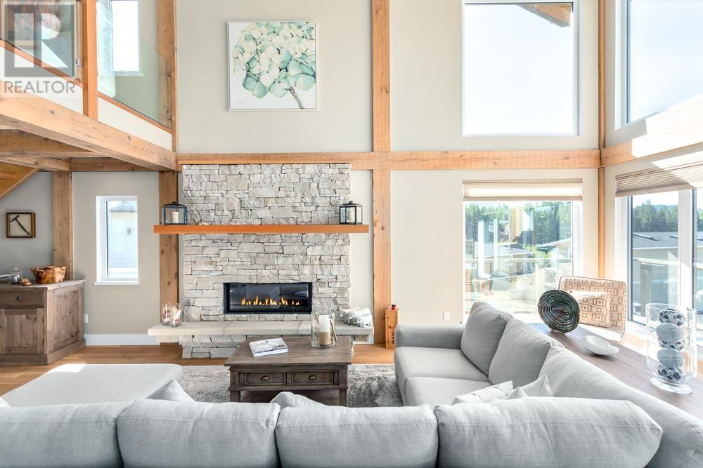2939 Strangway Place, Squamish, British Columbia  V8B 0P8 - Photo 3 - R2812787